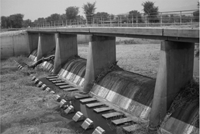 写真３ ブワンジェ·バレー頭首工