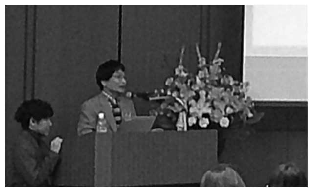 写真２　「尾木ママ」による基調講演