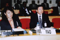 写真4 エチオピア・アジスアベバで開催された国際水会議で同僚のMs.Sashaと